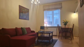 Rehouse, Antokolskio 13